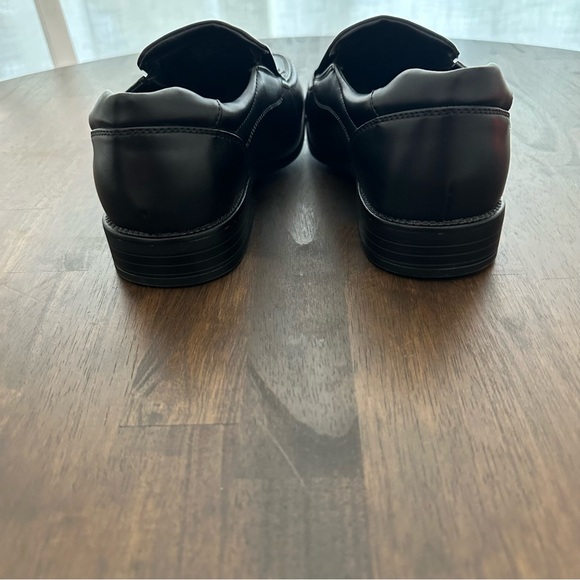 Boy’s Robert David Black Dress Shoes Size 4W - Picture 6 of 9